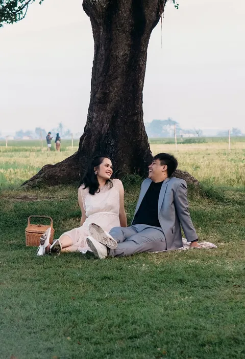 Foto sampul undangan Liza & Nico