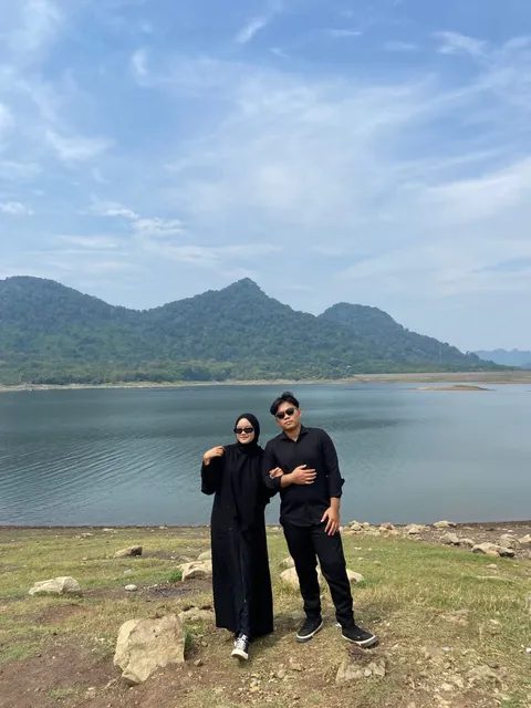 Foto sampul undangan Anton & Dhea