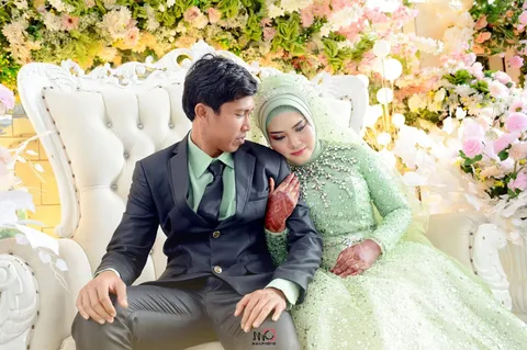 Foto sampul undangan Dinda & Adji
