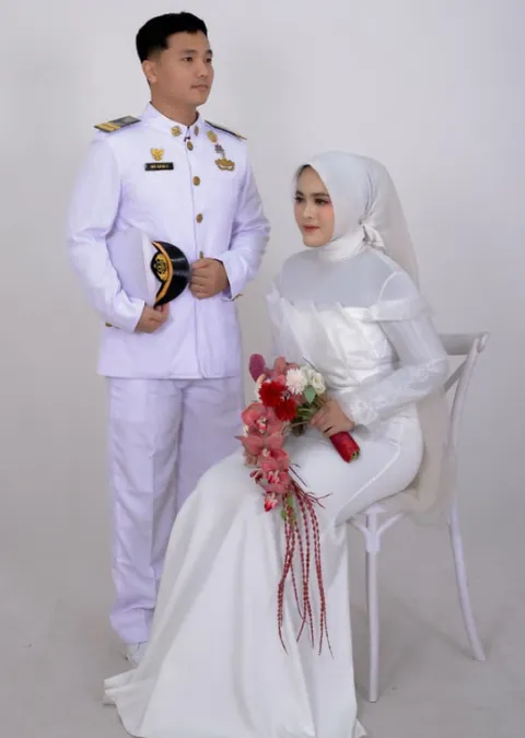 Foto sampul undangan Okta & Lusi
