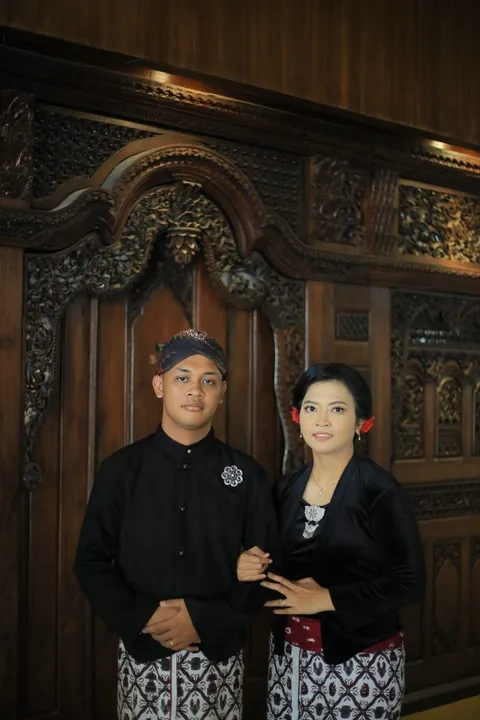 Foto sampul undangan Rhino & Intan