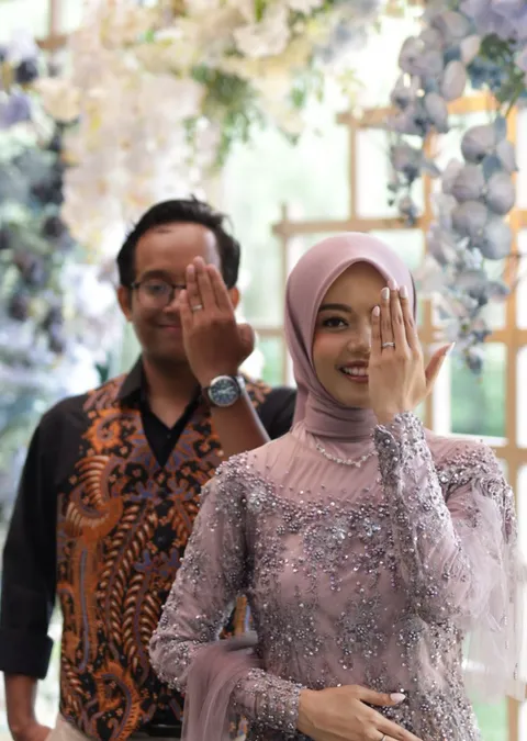 Foto sampul undangan Akmal & Sylphide