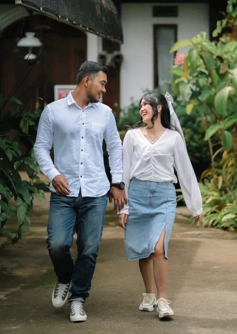 Foto sampul undangan Gusti & Berni