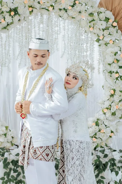 Foto sampul undangan Yani & Fian