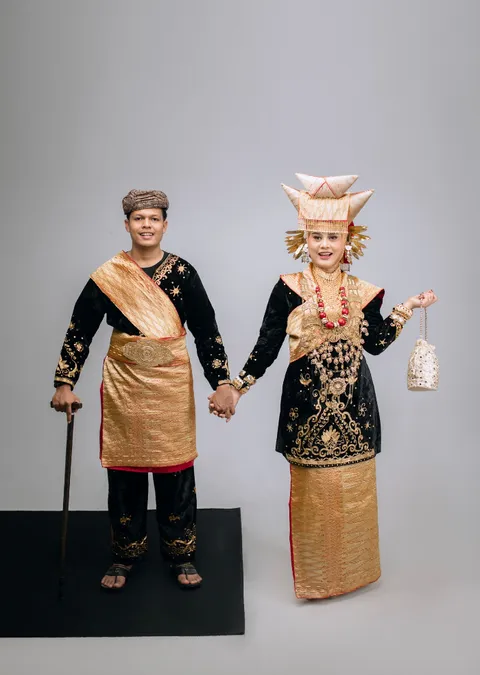 Foto sampul undangan Tia & Raihan