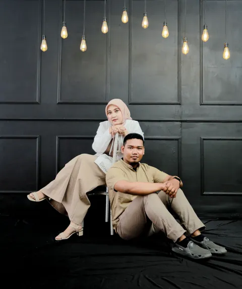 Foto sampul undangan Puteri & Bimo