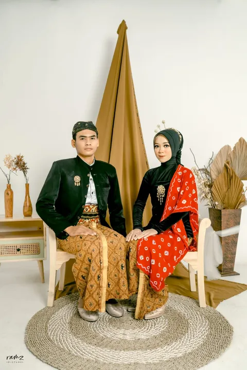 Foto sampul undangan Rizki & Wahyu