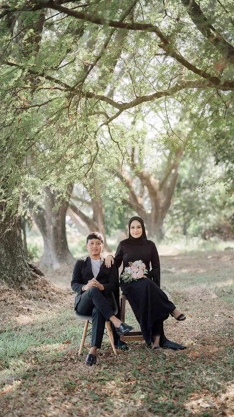 Foto sampul undangan Didin & Una