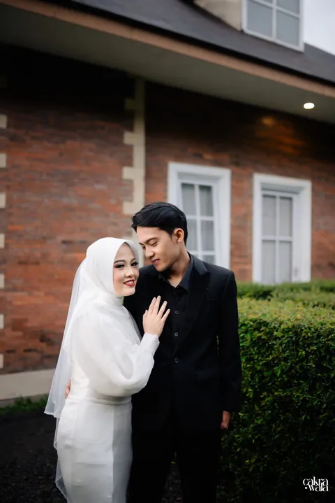 Foto sampul undangan Nazla & Malik