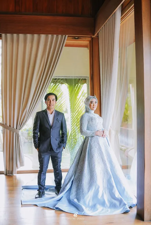 Foto sampul undangan Depi & Ayu Dessy