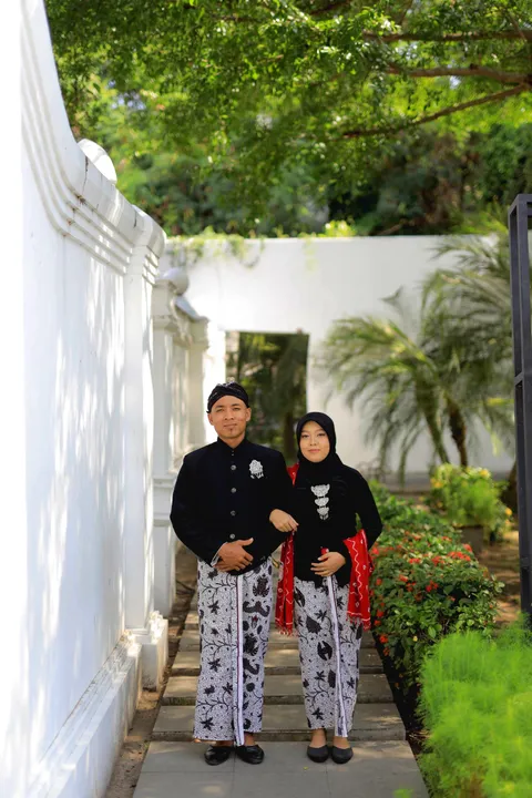 Foto sampul undangan Mulyani & Muslihun