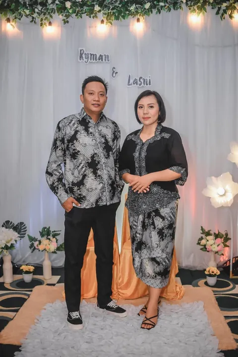 Foto sampul undangan Ryman & Lasni