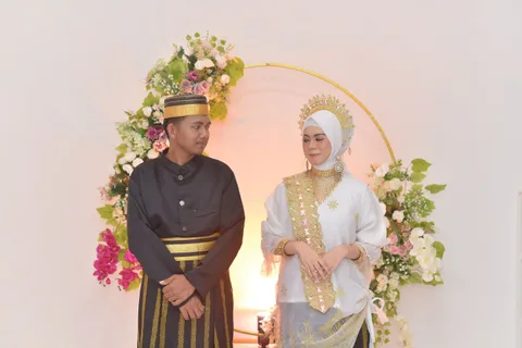 Foto sampul undangan Syahril & Fitri