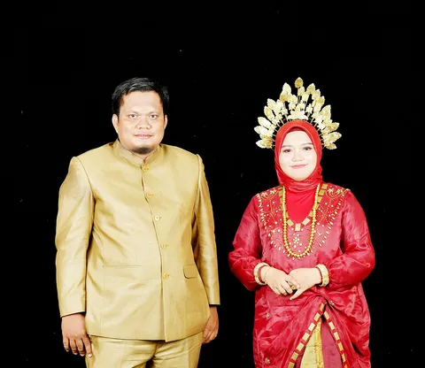 Foto sampul undangan Muhammad Akbar S.Si, M.Pfis & Sri Wahyuni, S.Pd