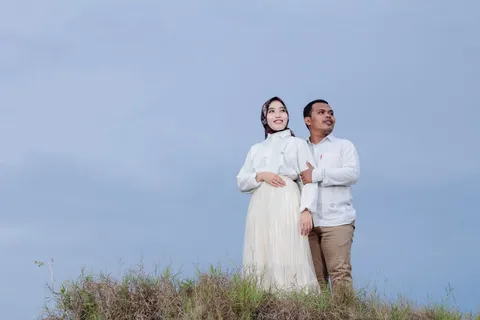 Foto sampul undangan Sasri & Asrul