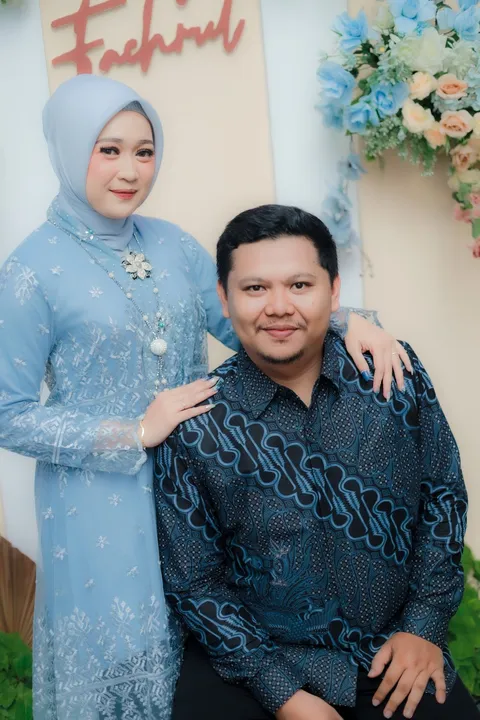 Foto sampul undangan Fachrul & Desy