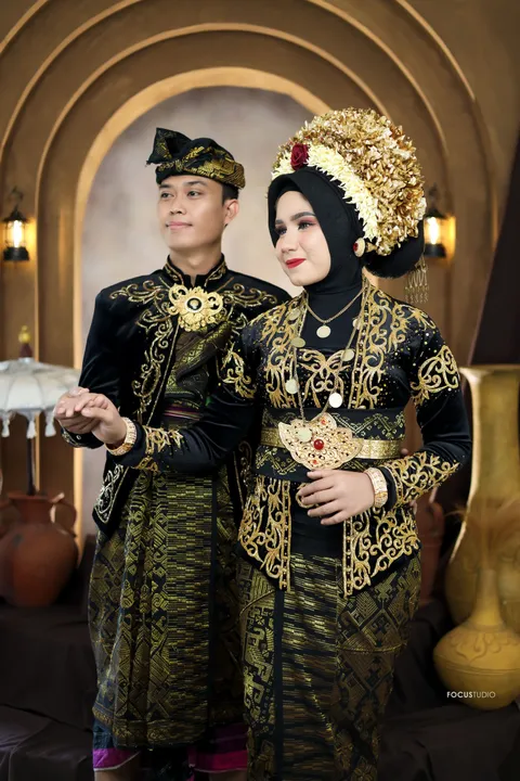 Foto sampul undangan Nisa & Fariz