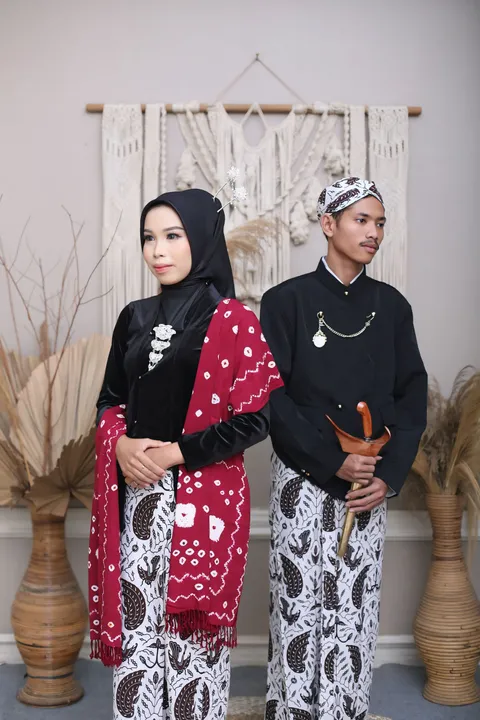 Foto sampul undangan Kusnadi & Linda