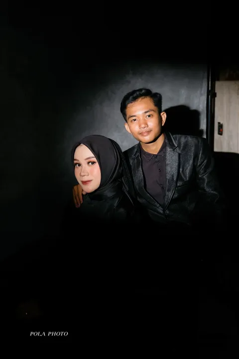 Foto sampul undangan Nina & Adetia