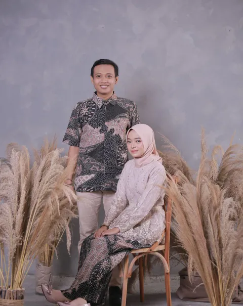 Foto sampul undangan Fuad & Tari