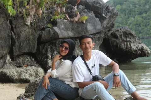 Foto sampul undangan Yusuf & Lheny