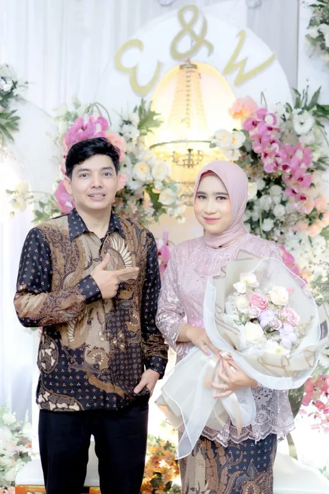 Foto sampul undangan Wawan & Elisa