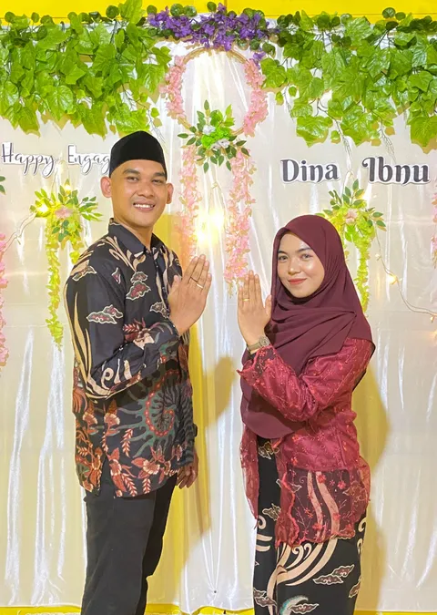 Foto sampul undangan Dina & Ibnu
