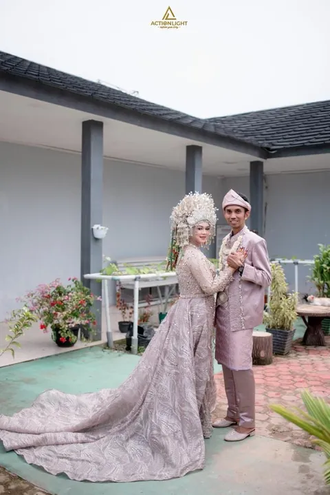Foto sampul undangan Agus & Suci