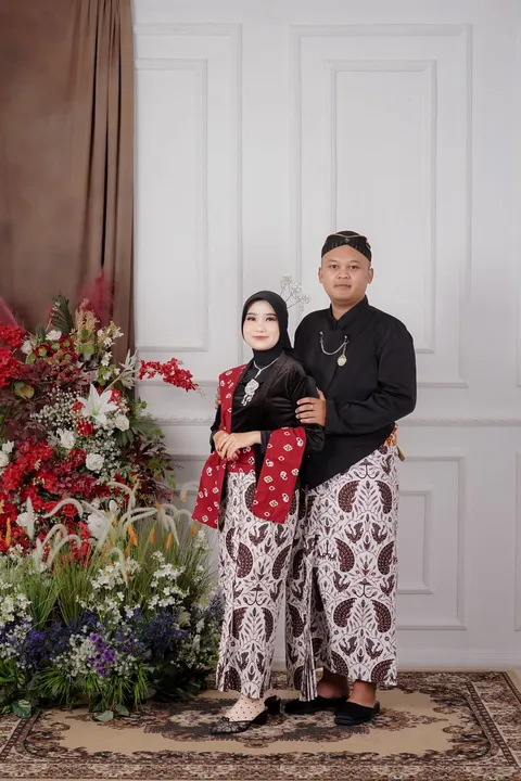 Foto sampul undangan Cahya & Shofi