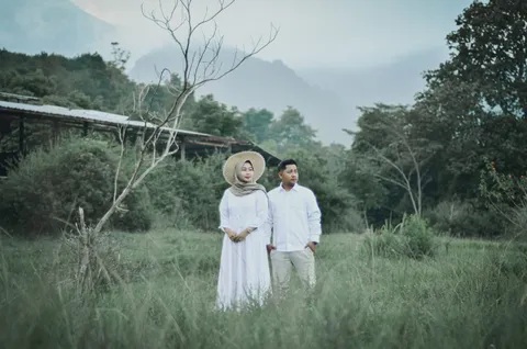 Foto sampul undangan Deni & Mayang