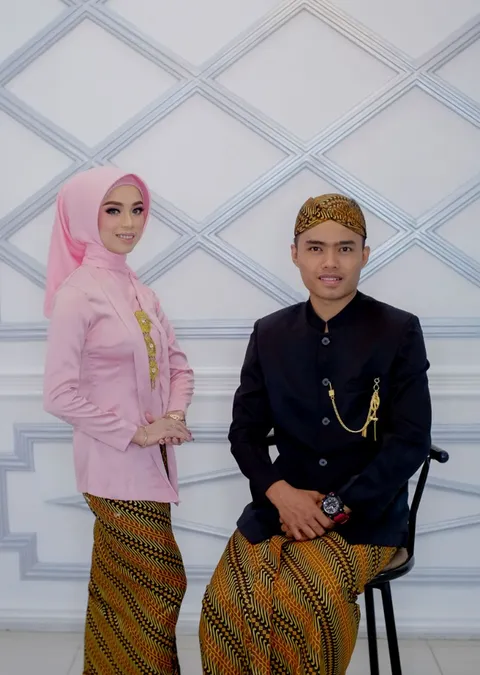 Foto sampul undangan Nizar & Wulan