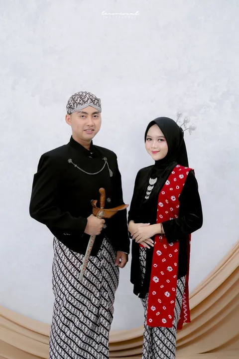 Foto sampul undangan Adib & Lala