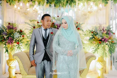 Foto sampul undangan Beno & Ratih