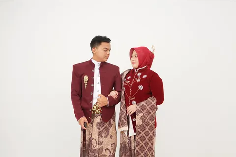 Foto sampul undangan Veni & Badru