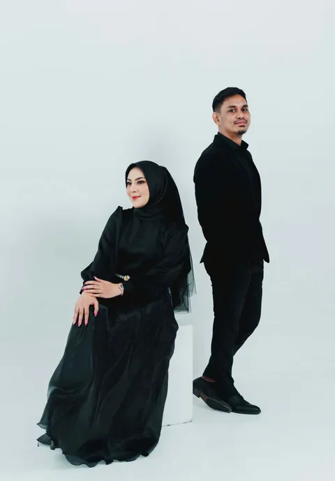 Foto sampul undangan Velin & Guruh