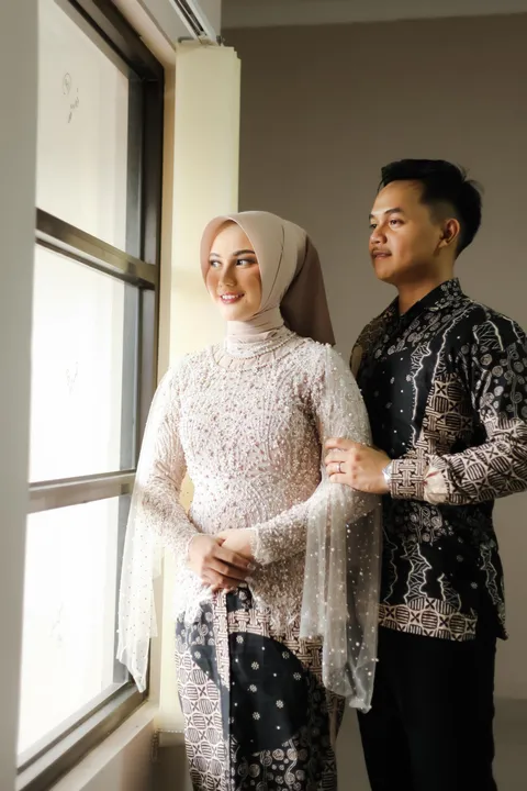 Foto sampul undangan Yogi & Zahra