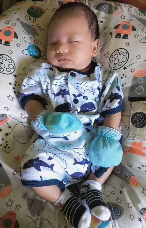Foto sampul undangan Aqiqah