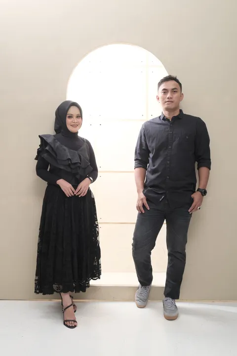 Foto sampul undangan Munir & Izan