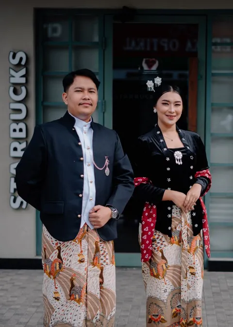 Foto sampul undangan Nimas & Surya