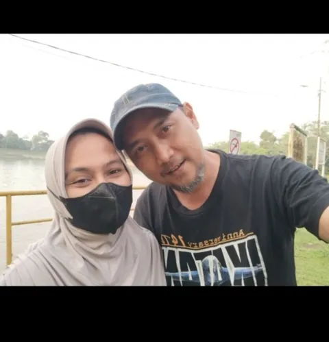 Foto sampul undangan Deden Kunaefi & Julianti