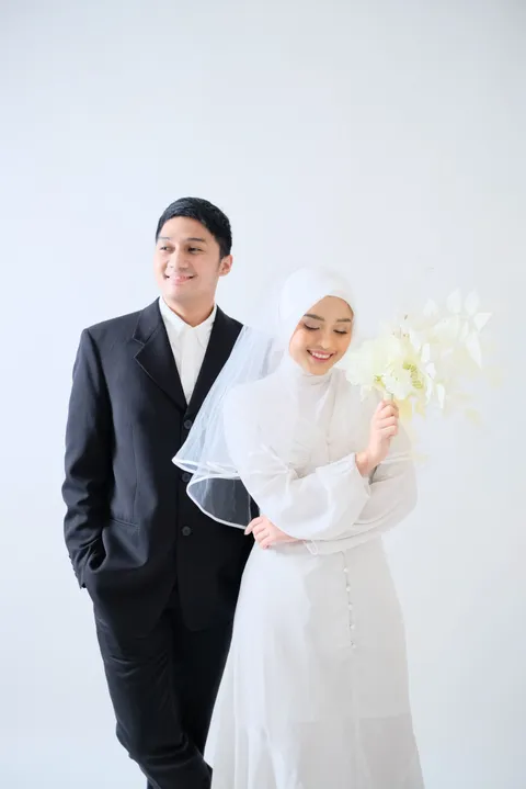 Foto sampul undangan Diaz & April