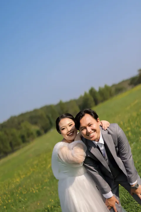 Foto sampul undangan Roy & Eunike