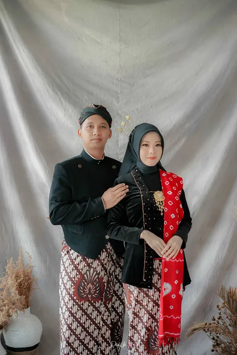Foto sampul undangan Rachmad & Wanda