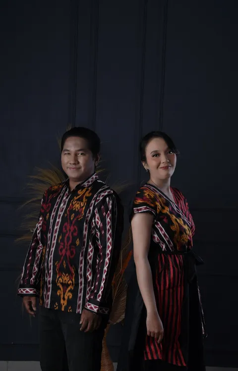 Foto sampul undangan Raphael & Marissa