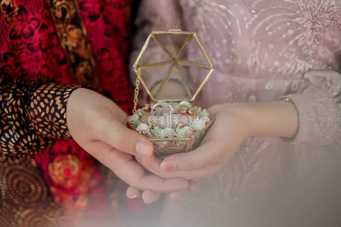 Foto sampul undangan Reza & Ratih