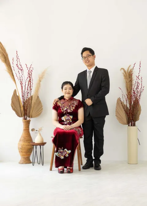 Foto sampul undangan Vania & Charley