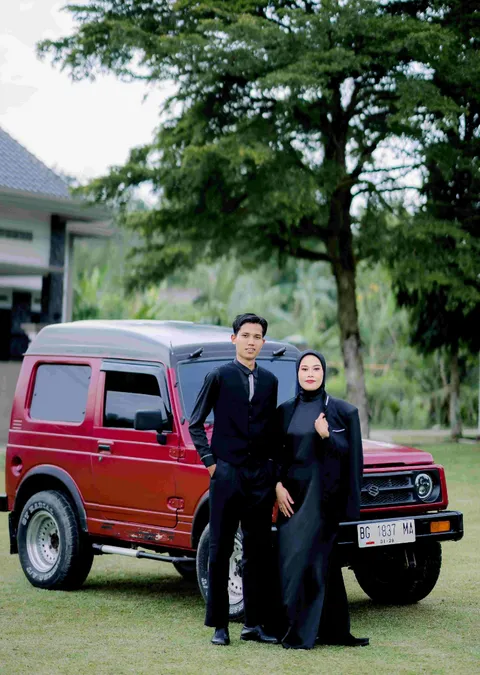 Foto sampul undangan Erwin & Kiki