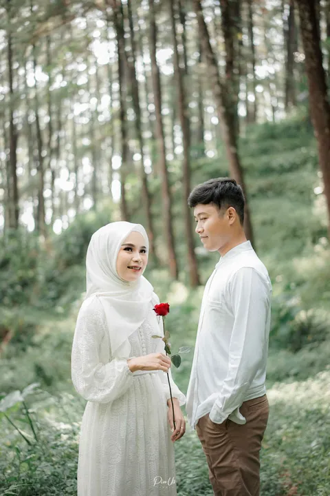 Foto sampul undangan Munir & Layalil