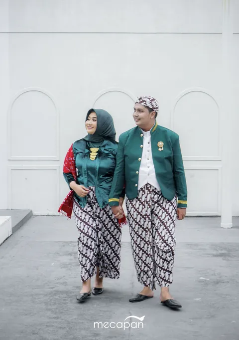 Foto sampul undangan Ganis & Dicky