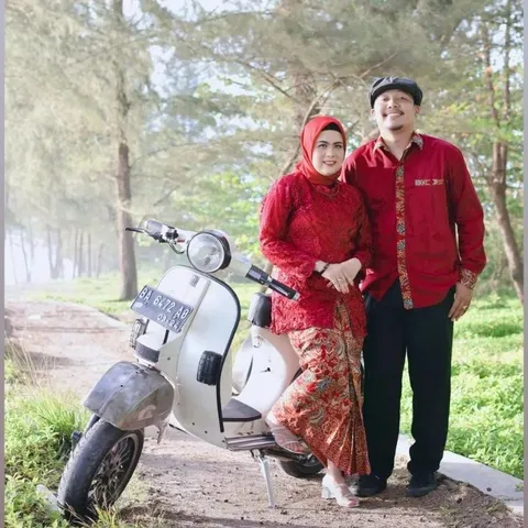 Foto sampul undangan Monica & Fandi